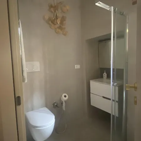 Quiet And Stylish - Center, Minutes To Station Bari